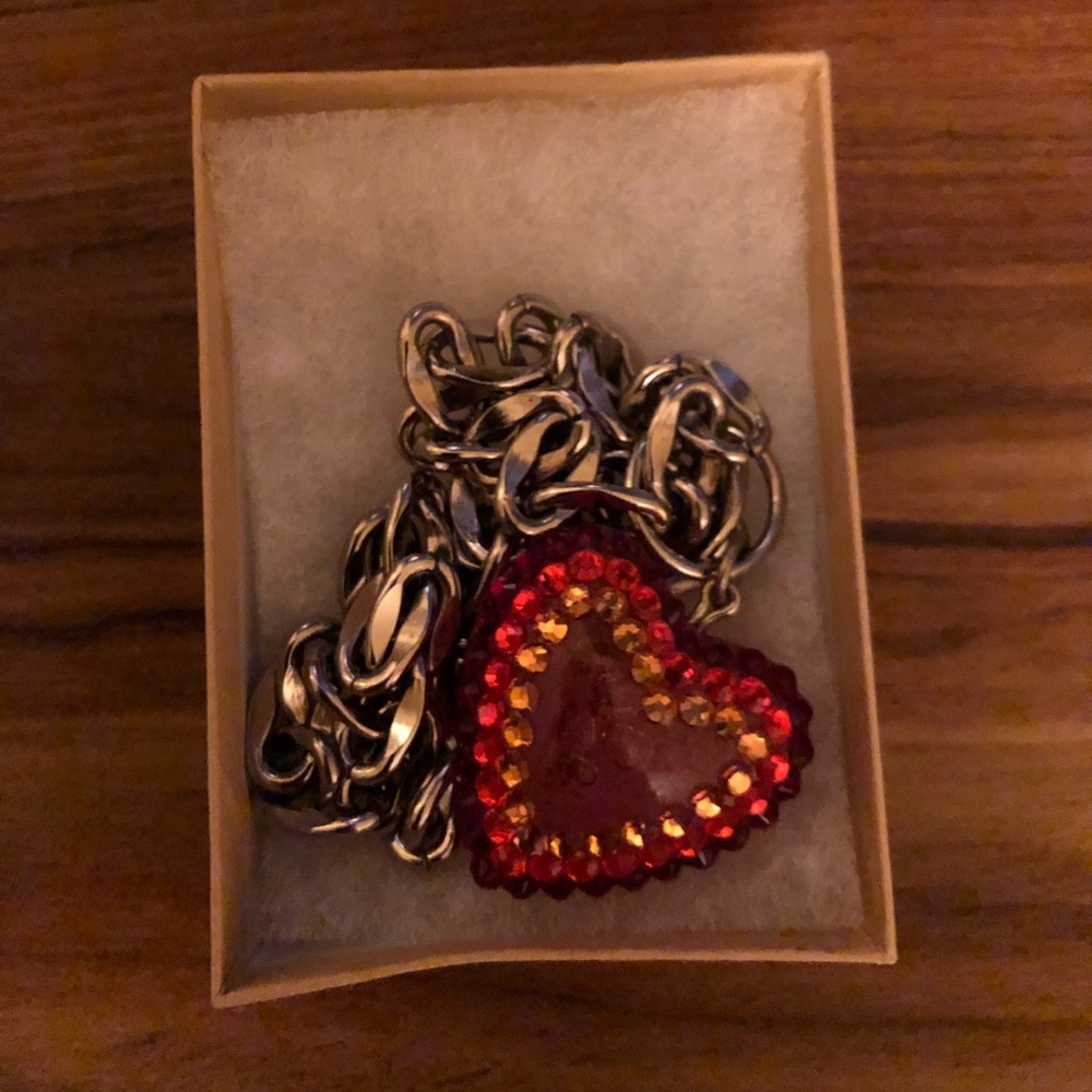Tarina Tarantino heart necklace